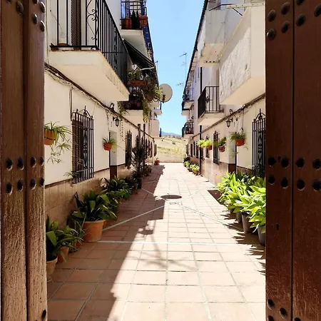 Real 8 Luxury Free Wifi