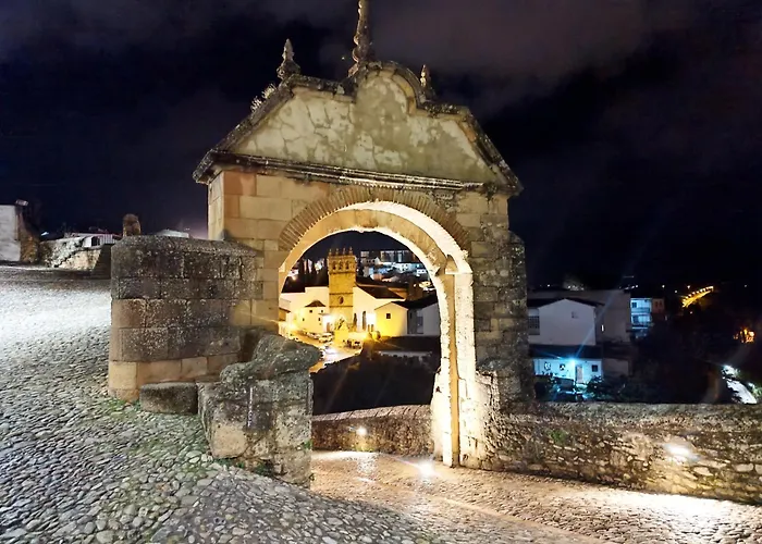 Real 8 Luxury Free Wifi *